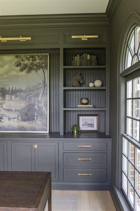 DIY Built-in Shelves for Stylish Home Office Storage