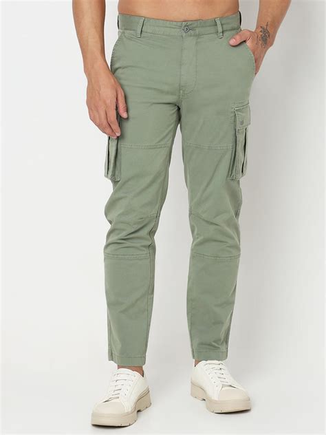 Slim Straight Fit Solid Cotton Lycra Trousers