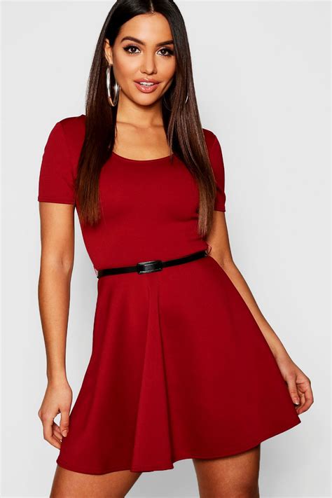 Short Sleeve Belted Skater Dress | Boohoo | Skater dress, Bodycon ...