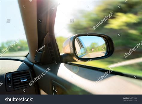 Side View Mirror 的图像结果