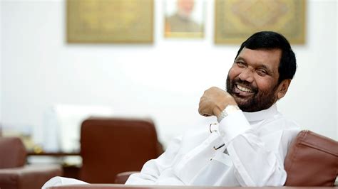 Ram Vilas Paswan: DSP who became India's bellwether politician - India ...