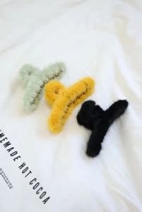 CrownCraze 3 PCS Faux Fur Hair Clips | Large Plush Hair Clamps for ...