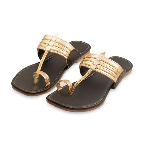 Kolhapuri Chappals for Weddings | Korakari kolhapuri chappal