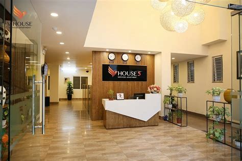V HOUSE 5 SERVICED APARTMENT (Nam Từ Liêm) - Hotel Reviews, Photos ...