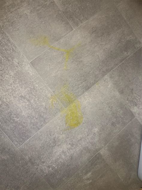 Please help! this is curry stain on a light grey lino floor :( : r ...