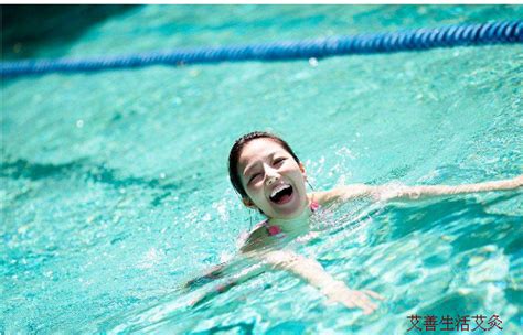 女生游泳到底好不好？不间断游泳两个月发现例假忽然迟到是怎么一回事？本人属于湿气比较重的体质。