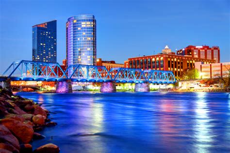 2024 ULTIMATE Guide Things to Do in Grand Rapids Michigan