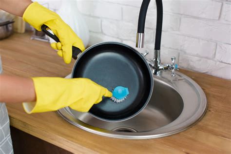 Food tastes off? 5 signs your cookware is outdated and needs an upgrade