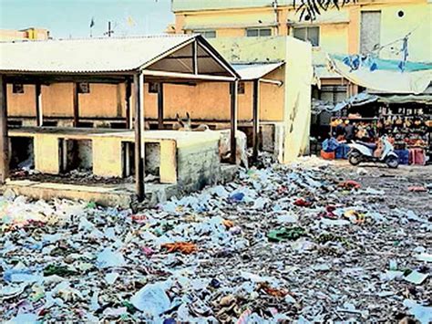 The vegetable market in Bhachau, built decades ago, is yet to open ...