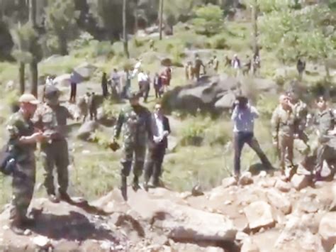 Balakot Air Strike के 43 दिन बाद अंतरराष्ट्रीय मीडिया को मदरसे में ले ...