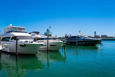 Rent a Boat 的图像结果