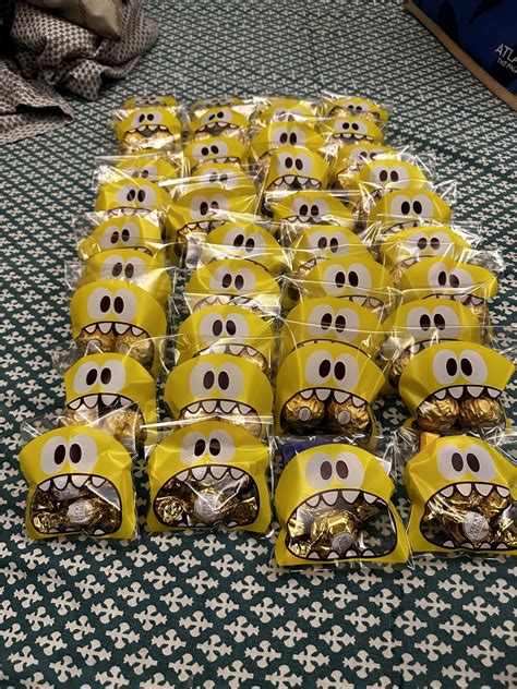 Chocozone Pack of 100 Self Adhesive Guddy Plastic Bags Party Favor ...