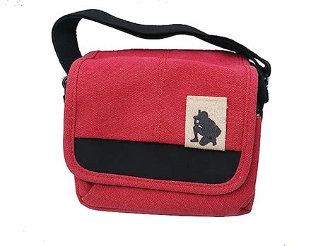 Buy DSLR/SLR Camera Shoulder Bag Case with Adjustable Shoulder Strap ...