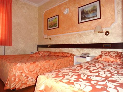 BENNY HOTEL (Catanzaro) - Hotel Reviews, Photos, Rate Comparison ...