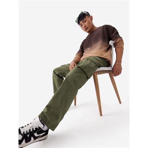 Buy The Souled Store Solid Moss Green Cargo Online