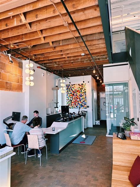 Dundee Bank - Omaha Places