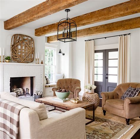 27 Farmhouse Living Rooms That Are Cozy, Rustic, and Modern