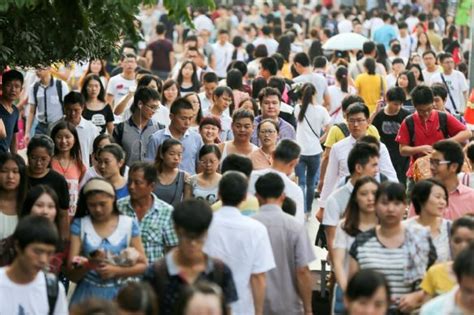 广西32.8万多名新生将踏进大学校门，再创历史新高|南国早报网-广西主流都市新闻门户