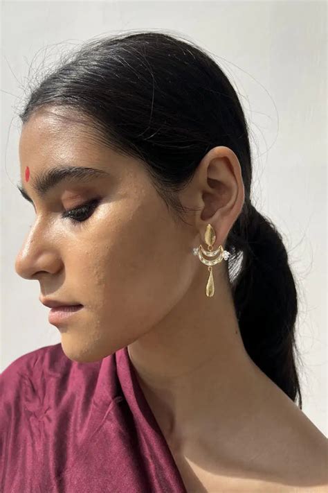 Aarjavee | Handcrafted. Meaningful. Distinctive.