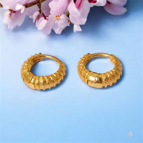 Earrings - Upto 50% to 80% OFF on Latest Earrings Designs Online For ...