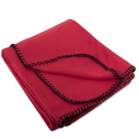 Wholesale Red Fleece Blankets - 50" x 60" - DollarDays