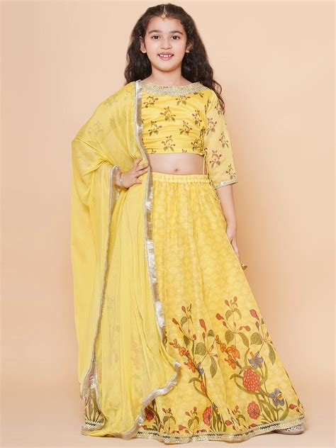 Shop Bitiya by Bhama Girls Yellow Digital Flower Print Lace work Choli ...