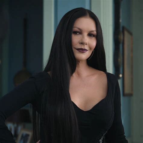 Morticia Addams Icon | Wandinha addams, Wandinha, Cabelo