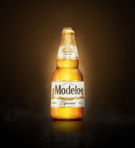 [100+] Modelo Especial Wallpapers | Wallpapers.com