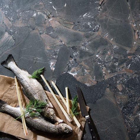 semi gloss- die neue matte Oberfläche bei Granit von Strasser