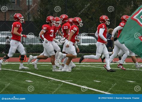 Wash U Vs. Elmhurst Football 2023 XVII Editorial Image - Image of ...