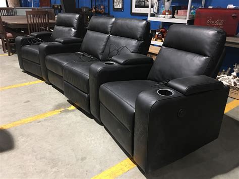 BLACK LEATHER 4-SEATER POWER RECLINING THEATRE SEATING SET