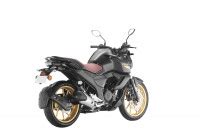 Yamaha FZS-FI Deluxe Motorcycle Picture Gallery. Metallic Black ...