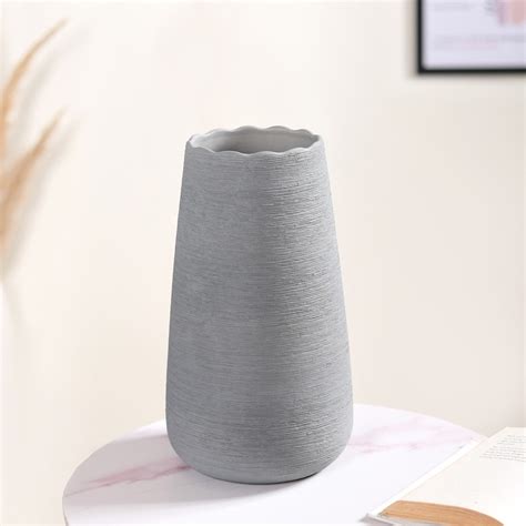 Minimalistic Textured Ceramic Vase Online - Premium Vase | Nestasia