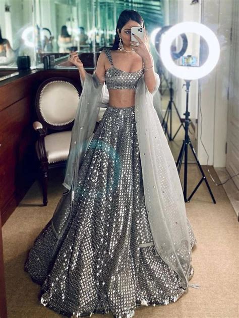 10 Sparking Mirror Work Lehengas that will Satisfy your flashy Soul ...