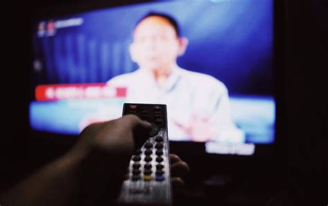 Local Newscast 的图像结果