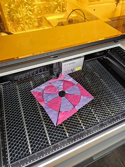 Fabric Pattern Cutting Machine 的图像结果