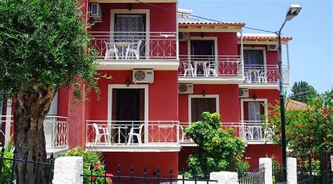 RIO GRANDE ROOMS (Corfu/Benitses) - Guesthouse Reviews & Photos ...