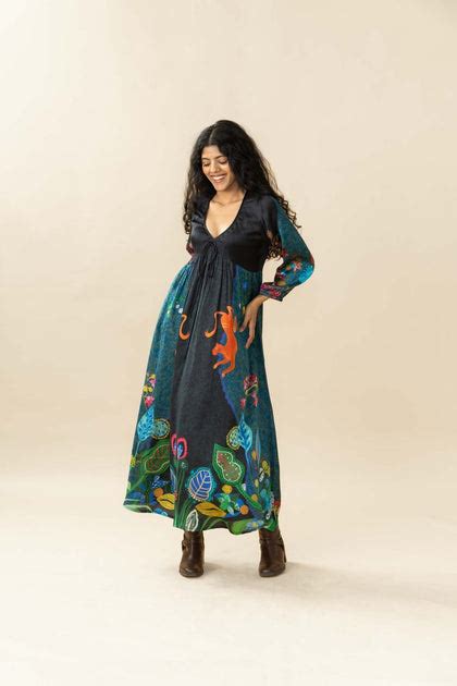 Explore Stylish Designer Clothing Online for Women and Men – Freedom Tree