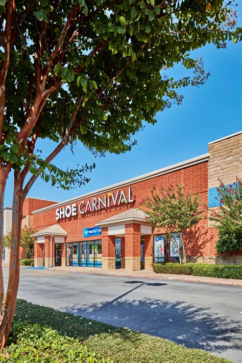Shoe Carnival (5606 S Broadway Ave Tyler, TX, 75703)