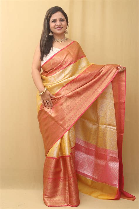Buy Handcrafted Kanjivaram Sarees at Luxurion World