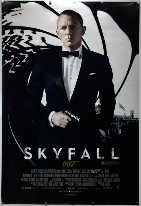 Pin by SCHYFIGHTER 🇿🇦 on 007 | James bond movie posters, James bond ...