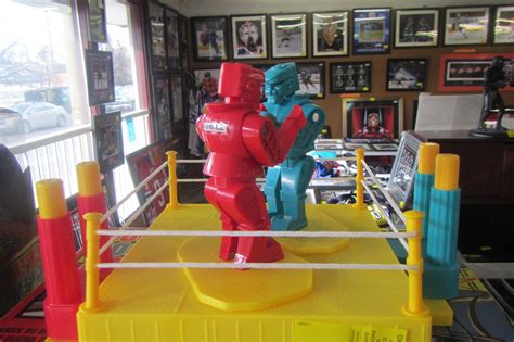 ROCK 'EM SOCK 'EM GAME