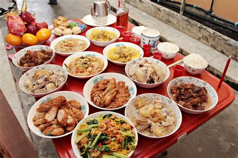 福州中央商务区吃个三荤两素煮面多少钱，小伙直呼太划算了 china food