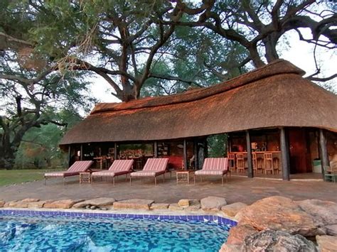 CHEWORE LODGE AND CAMPSITE (Chewore Safari Area) - Lodge Reviews ...