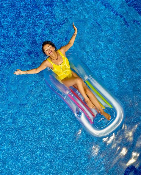 Swimming Pool Fun Tips – What Are The Best Pool Floats - Treasure Pools ...