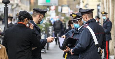 Nel decreto di Natale ci sono i divieti agli spostamenti ma non le ...