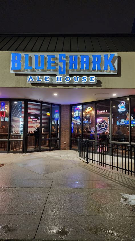 Blue Shark Ale House (Urbandale & West Des Moines) - Happy Hour Des Moines