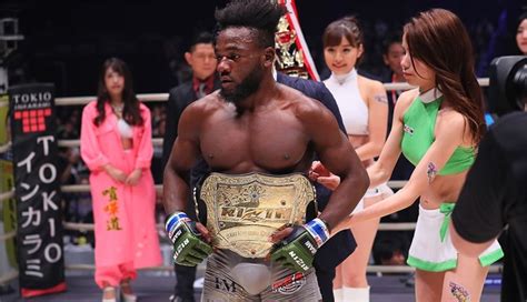 Манель Капе подписан в UFC