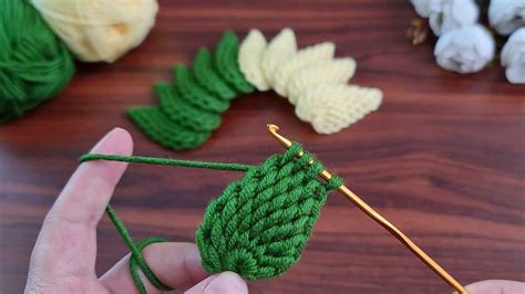 How to Knit a Basic Flower 的图像结果