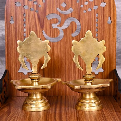 Brass Five Petal Shankh Chakra Diya Set (6 Inch) – Vedansh Craft